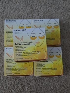 Vitamin C Brightening Jelly Eye Masks - Yellow